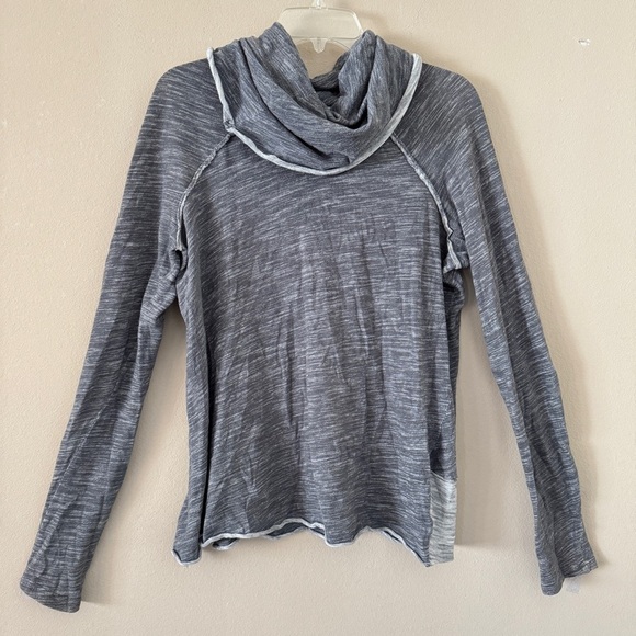 Free People Coccon Cowl Neck Pull over Top size S - Picture 5 of 9